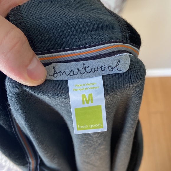 Smartwool 100% Merino Wool Gray/Black 1/4 Zip Men’s Pullover - Picture 6 of 7